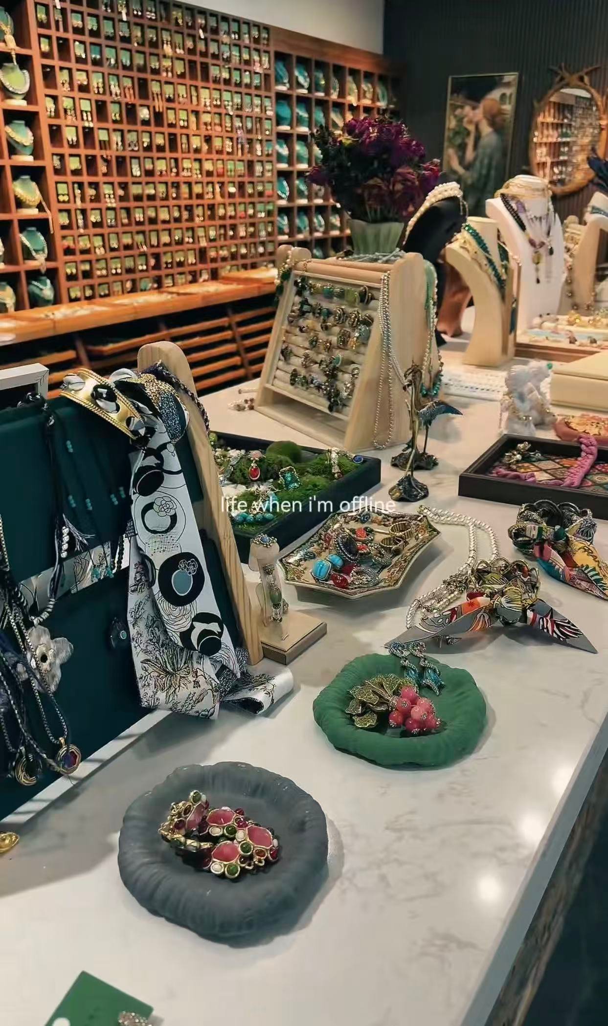 微信图片_20260330193051_28_8415 Vintage Jewelry Assortment - Image 1