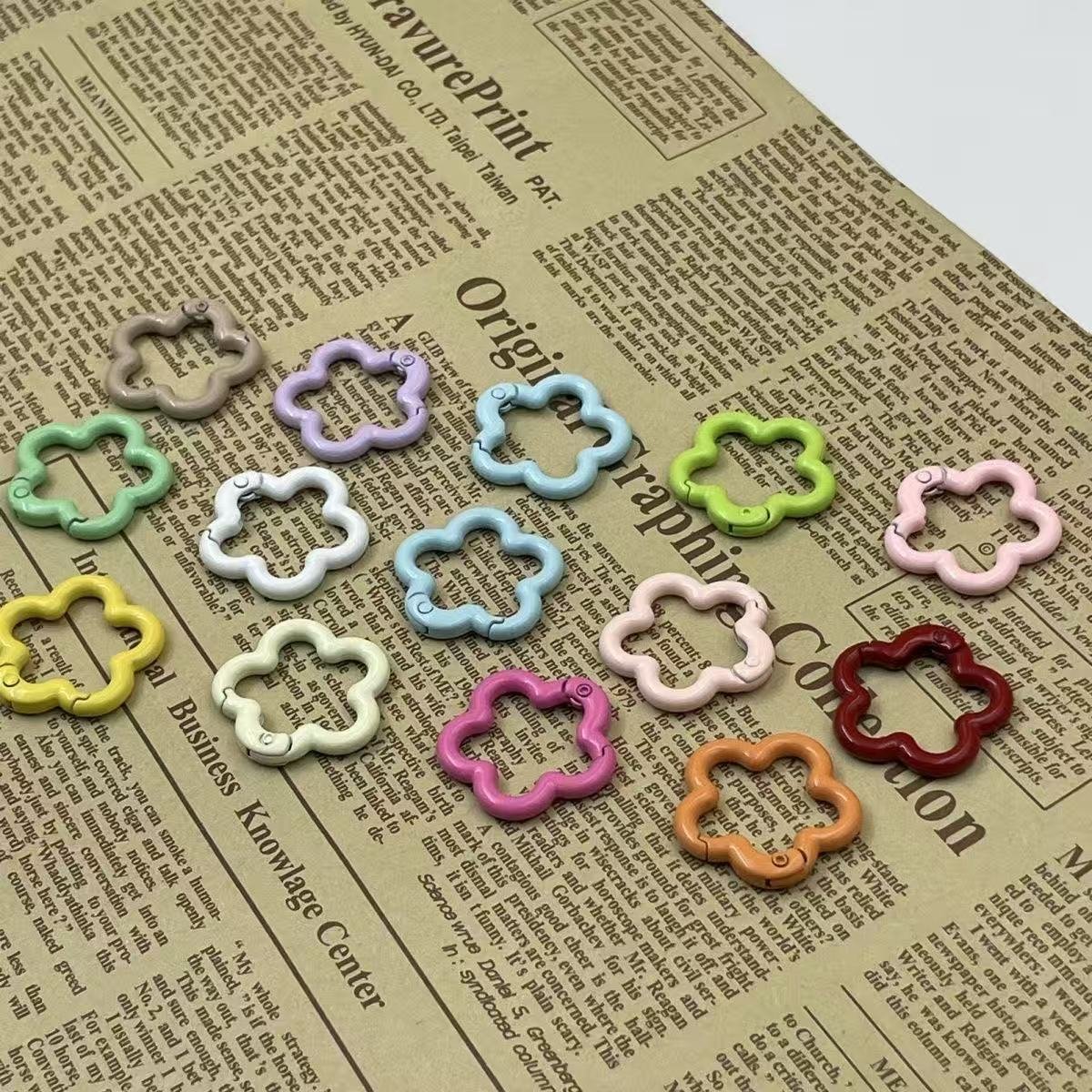 9669f9e736d5600b2e5e766dbb6e0703 Petal Spring Clasp,10pcs per pack (No note, random delivery) - Image 1